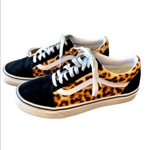 Leopard Vans